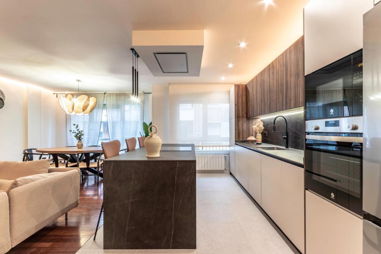 New! Lovely 4-Bedroom Loft In Bilbao Exterior photo